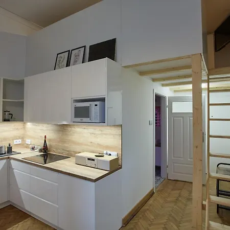 Stylish - Old Town 아파트